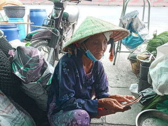 Xổ Số Kiến Thiết Tỉnh Long An Chi 5,3 Tỉ Đồng Hỗ Trợ Cho Người Bán Vé Số Dạo